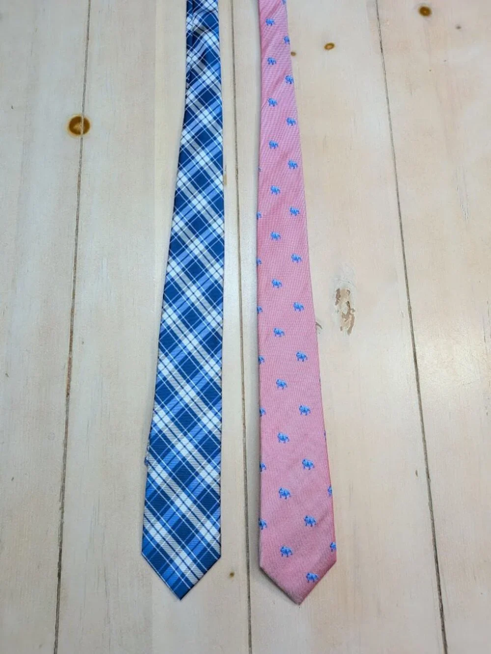 Lot of 2 Silk Neckties Isaac Mizrahi Plaid & Jos A Bank Bull Dog Pink Blue
